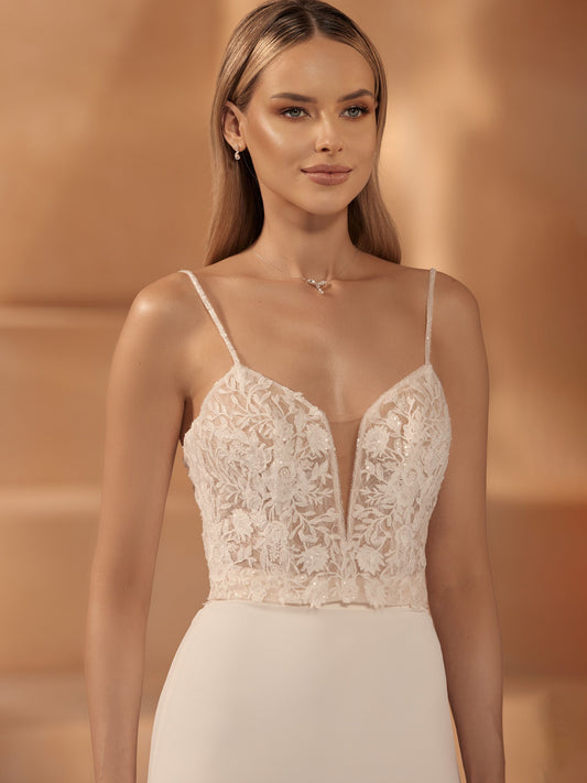 Top de mariée en dentelle bretelle fine